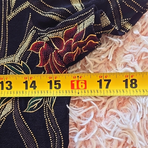 🥀VTG nylon rose print y2k top - Picture 5 of 6